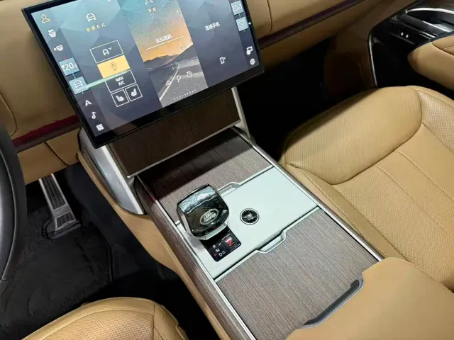 Land Rover Range Rover — Фото автомобиля 21