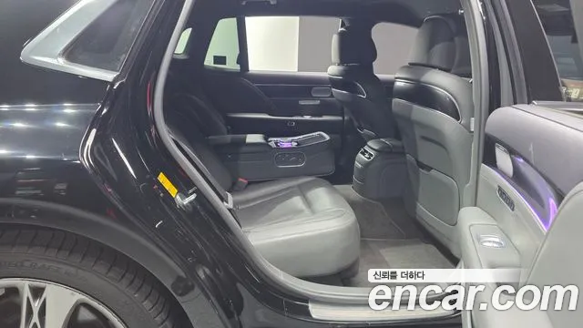 Genesis G90 Бензин 3.5 турбо AWD — Фото автомобиля 8