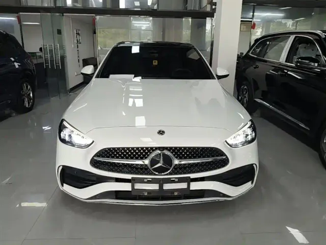 Mercedes-Benz C-Class — Фото автомобиля 2