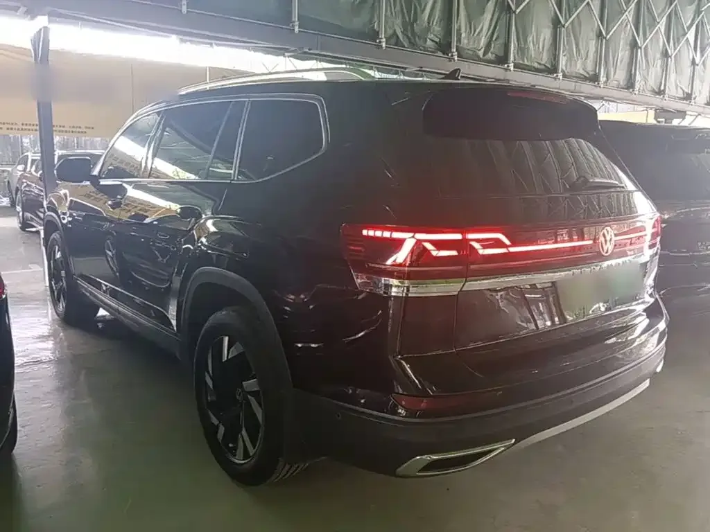 Volkswagen Teramont 2023 380TSI AWD Luxury Edition — Фото автомобиля 4