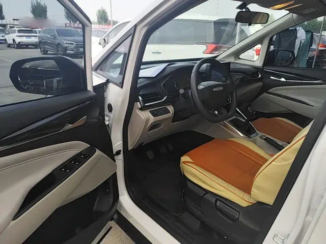 Maxus G50 — Фото автомобиля 15