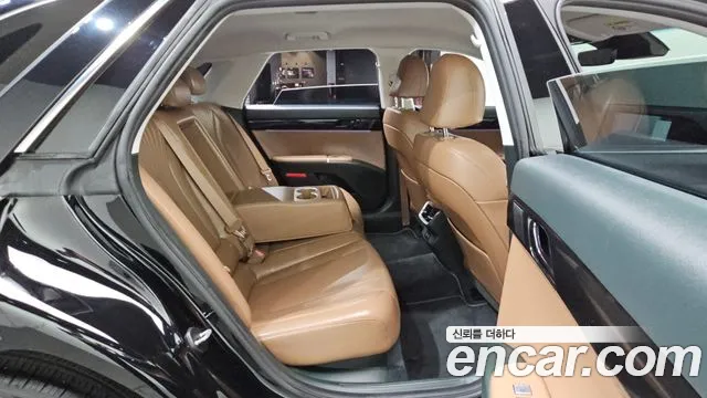 Hyundai Grandeur Grandeur (GN7) 3.5 Бензин 2WD — Фото автомобиля 11