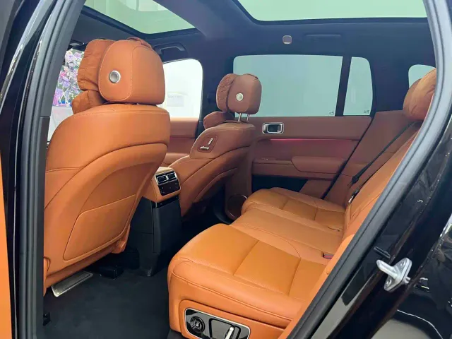 Li Auto L7 — Фото автомобиля 16