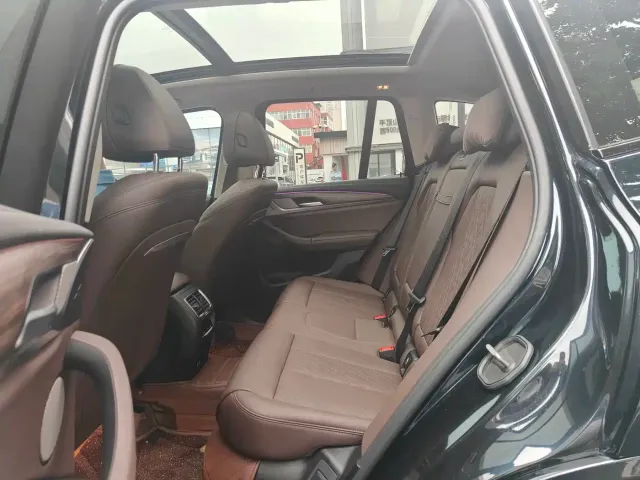 BMW X3 — Фото автомобиля 4