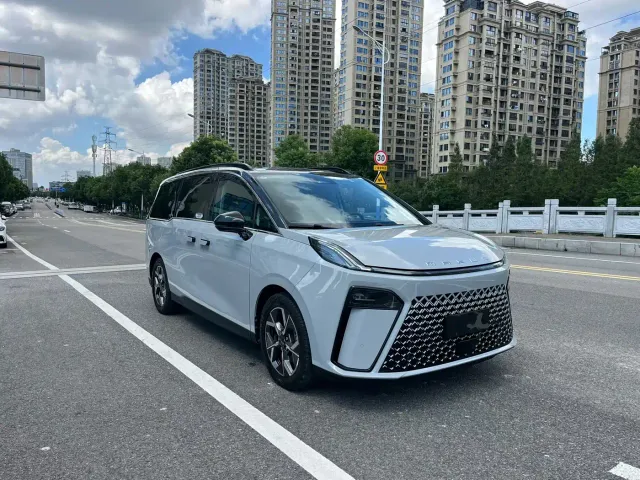 Maxus G70 — Фото автомобиля 2