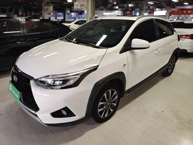 Фотография автомобиля — Toyota YARiS L Zhi Xuan