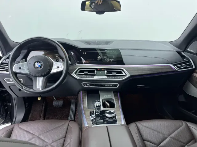 BMW X5 — Фото автомобиля 10