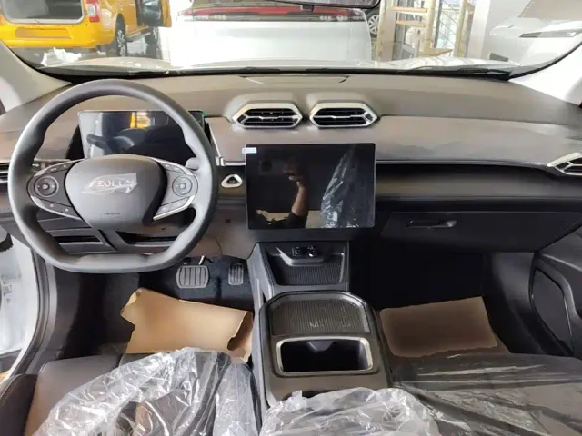 Dongfeng SKY EV01 — Фото автомобиля 9