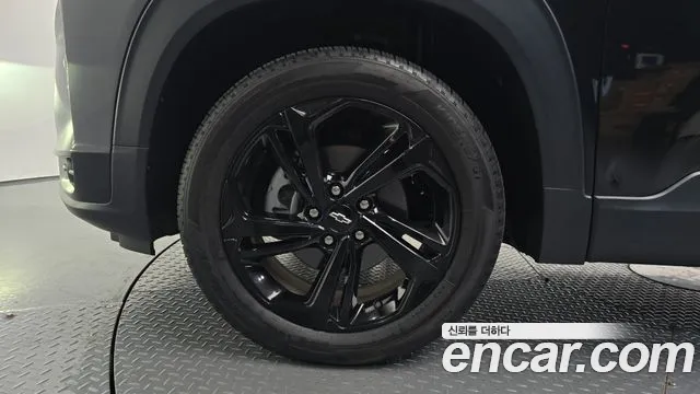 ChevroletGMDaewoo Trailblazer Trailblazer 1.3 турбо 4WD — Фото автомобиля 5