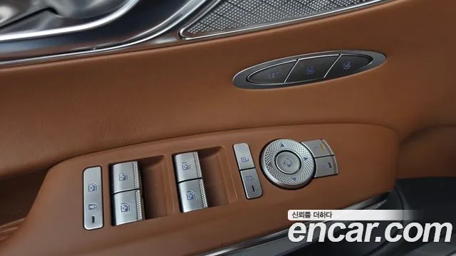 Genesis GV70 — Фото автомобиля 27