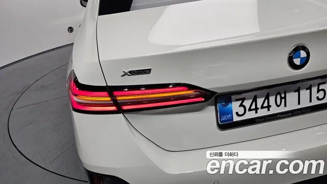 BMW 5-Series 5 серия (G60) 530i xDrive M Sport — Фото автомобиля 21