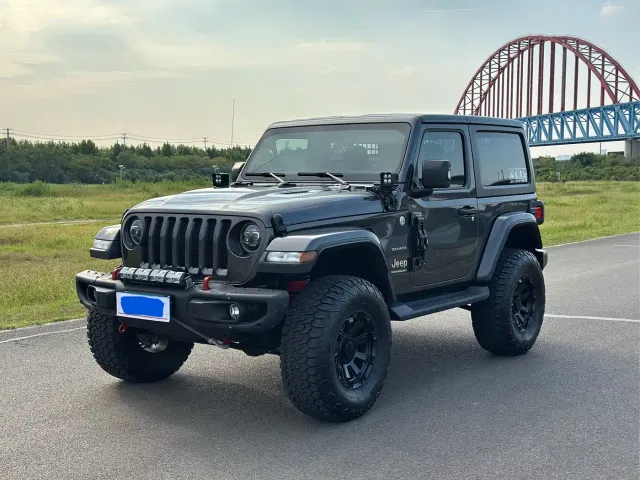 Фотография автомобиля — Jeep Wrangler