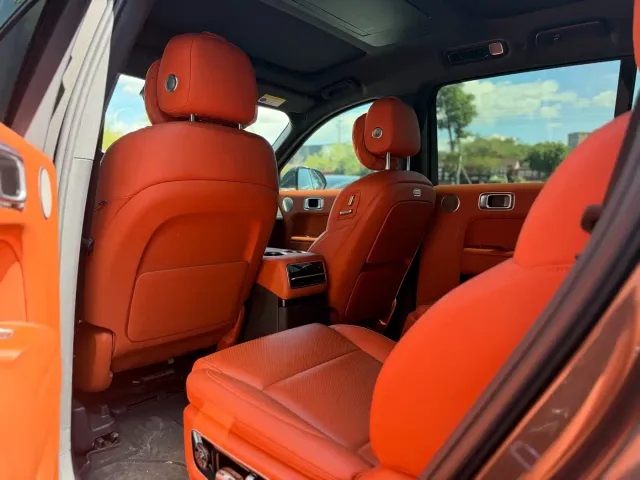 Li Auto L9 — Фото автомобиля 8
