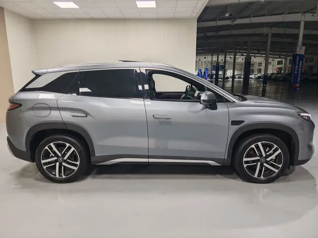 BYD Song L DM-i — Фото автомобиля 14