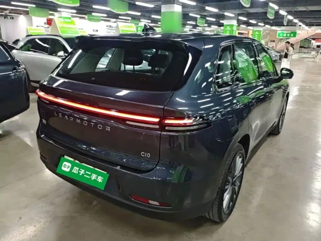 Leapmotor C10 — Фото автомобиля 6
