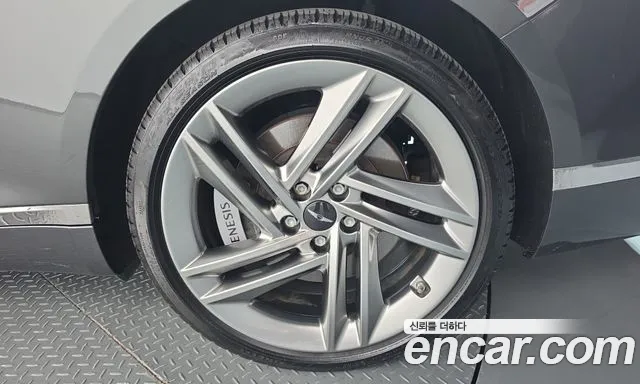 Genesis G80 RG3 — Фото автомобиля 6
