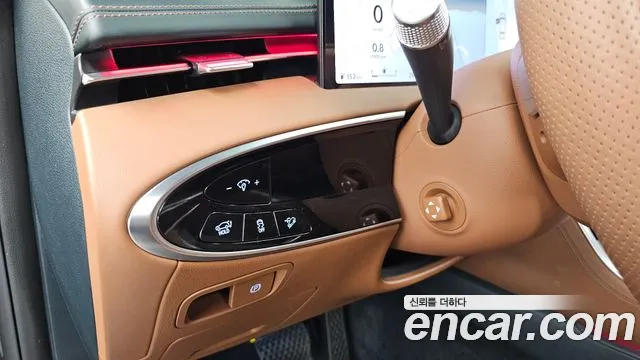 Genesis GV70 2.5T Бензин AWD — Фото автомобиля 18