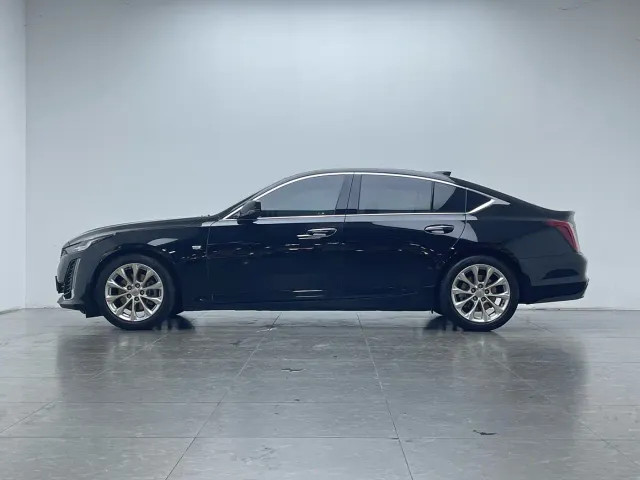 Cadillac CT5 — Фото автомобиля 8