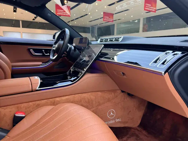 Mercedes-Benz S-Class — Фото автомобиля 10