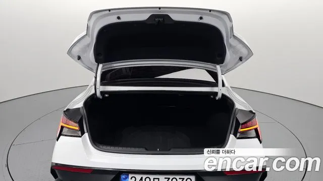 Hyundai Avante CN7 — Фото автомобиля 20
