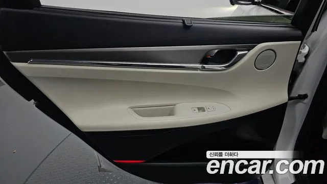 Hyundai Grandeur (New) Hybrid — Фото автомобиля 14