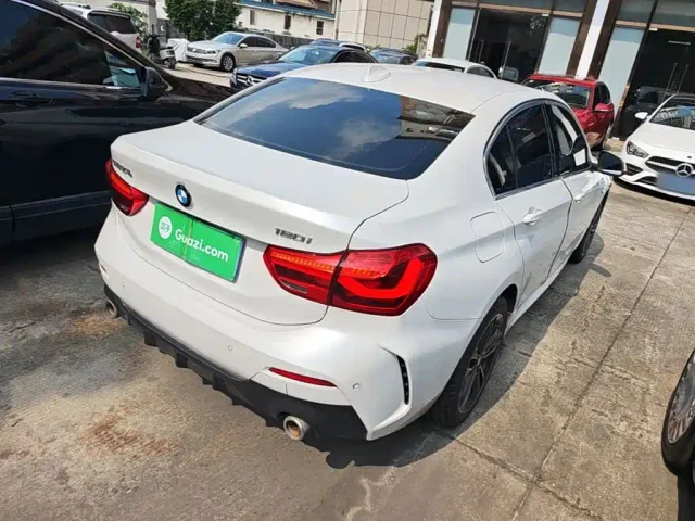BMW 1 Series — Фото автомобиля 6