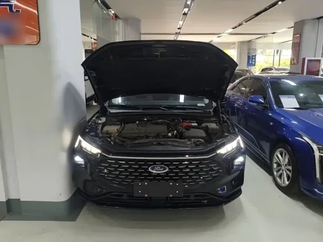 Ford Mondeo — Фото автомобиля 19