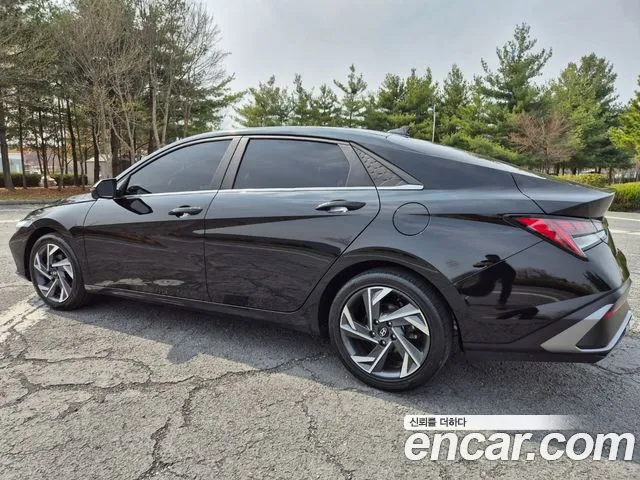 Hyundai AVANTE Новый Avante (CN7) — Фото автомобиля 6
