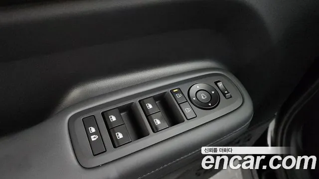 Hyundai Santafe — Фото автомобиля 24