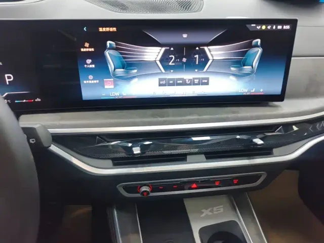 BMW X5 — Фото автомобиля 12
