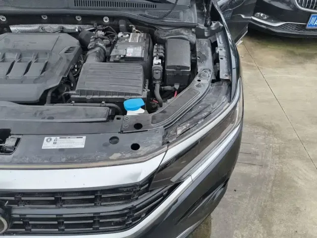 Volkswagen Passat — Фото автомобиля 21