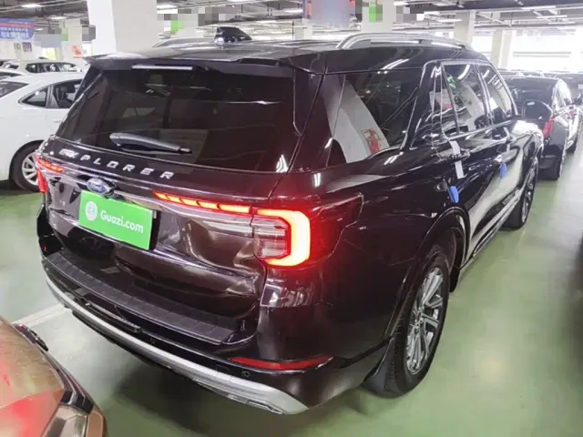 Ford Explorer — Фото автомобиля 6