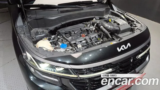 Kia Seltos Бензин 1.6 турбо 2WD — Фото автомобиля 6