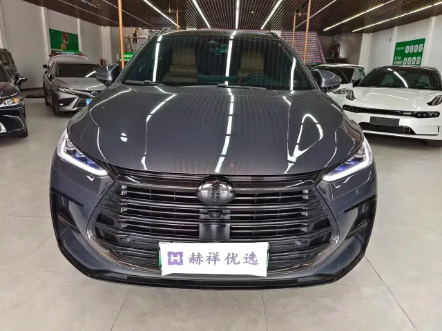 BYD Tang — Фото автомобиля 2