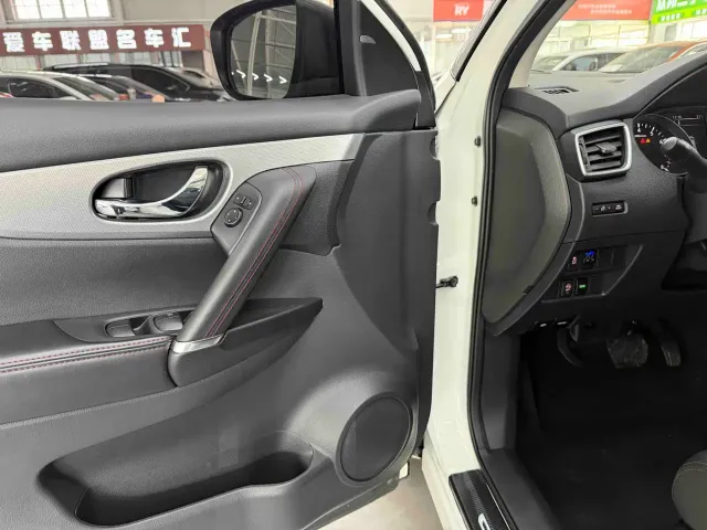 Nissan Qashqai — Фото автомобиля 9
