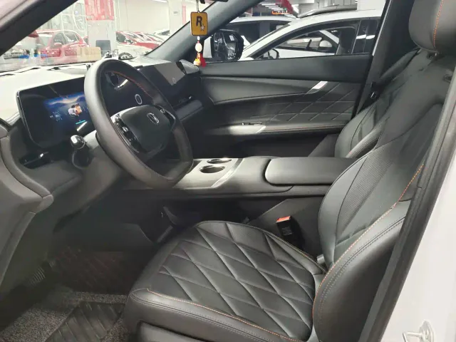 Changan CS75 Plus — Фото автомобиля 5