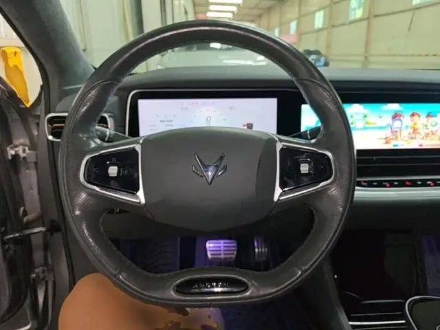 Arcfox Alpha S — Фото автомобиля 10
