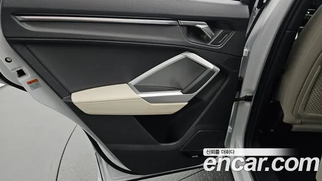 Audi Q3 35 TDI Premium — Фото автомобиля 24