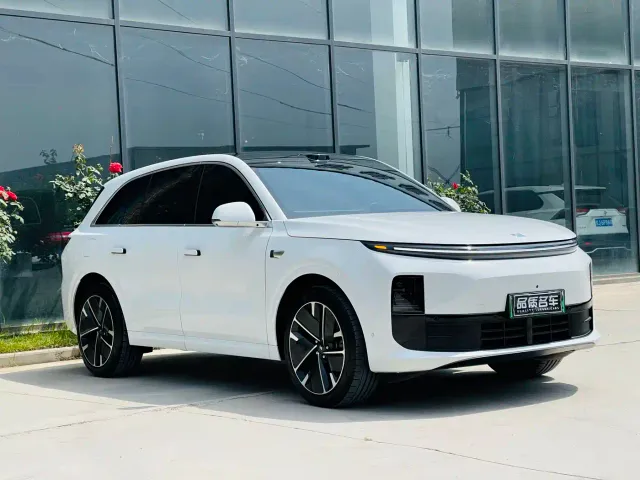 Li Auto L6 — Фото автомобиля 3
