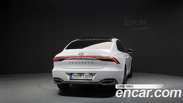 Hyundai Grandeur — Фото автомобиля 4