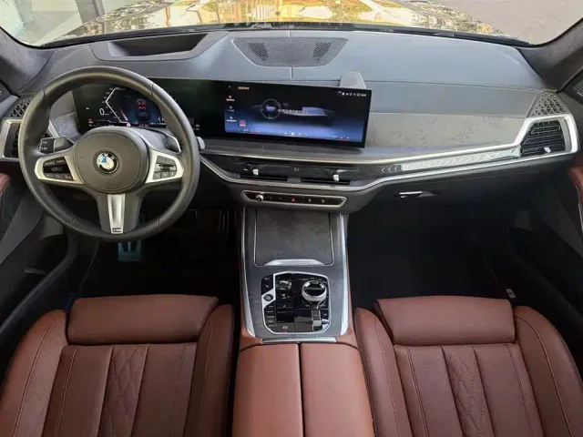 BMW X7 — Фото автомобиля 13