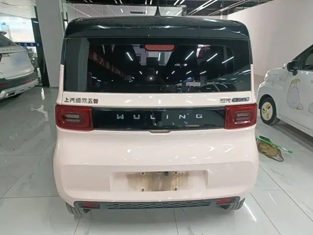 Wuling Hongguang Mini EV — Фото автомобиля 5