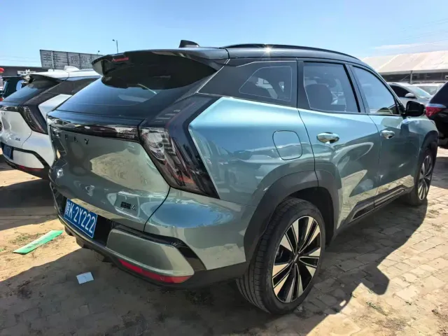 Geely Boyue L — Фото автомобиля 3