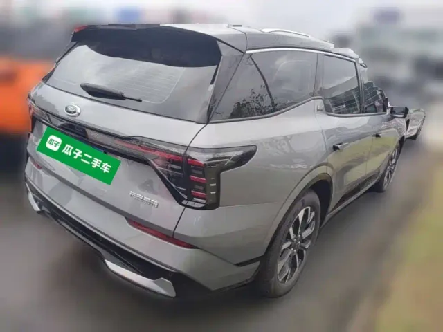 Ford Edge — Фото автомобиля 9
