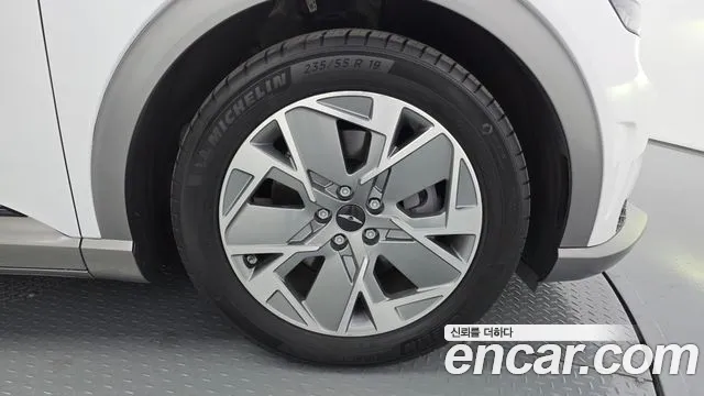 Genesis GV60 — Фото автомобиля 20