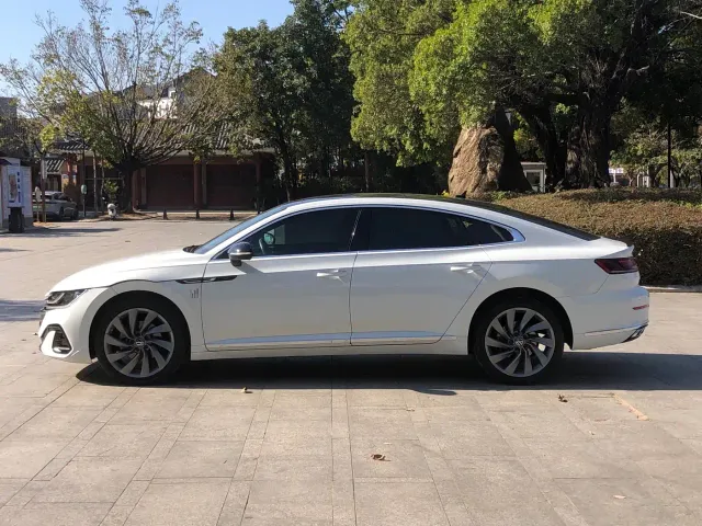 Volkswagen CC — Фото автомобиля 3
