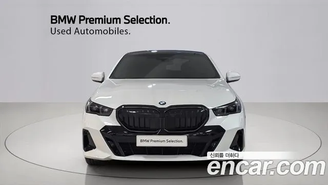 BMW 5-Series — Фото автомобиля 3