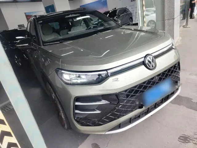 Volkswagen Tayron — Фото автомобиля 3