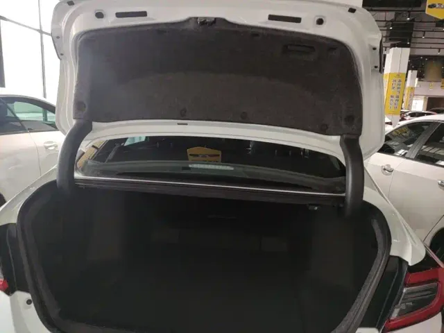Honda Accord — Фото автомобиля 18