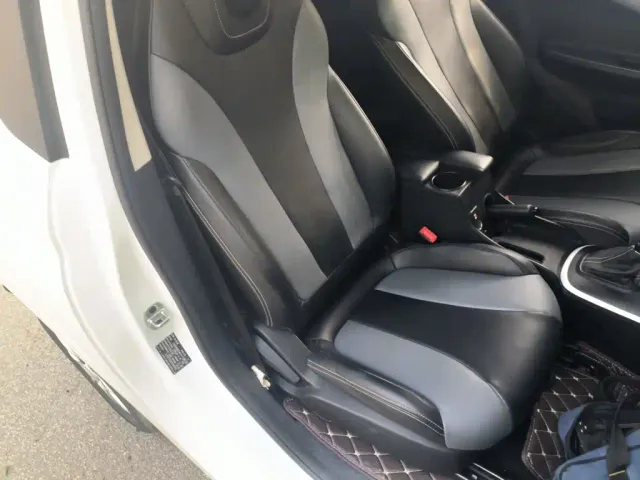Roewe Clever — Фото автомобиля 19